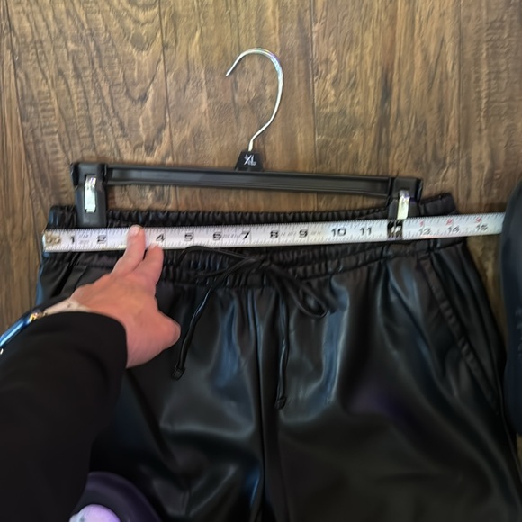 Women’s Gap Black Leather Pant Sz S - Picture 6 of 6